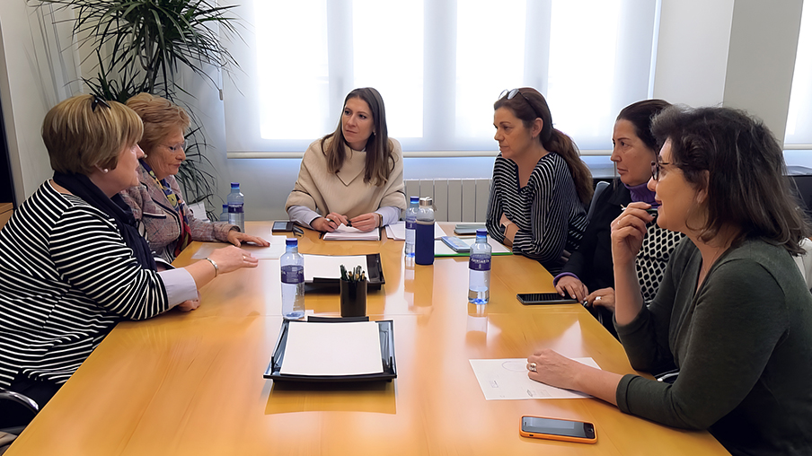 Reunión de SATSE y la Asociación Española de Matronas